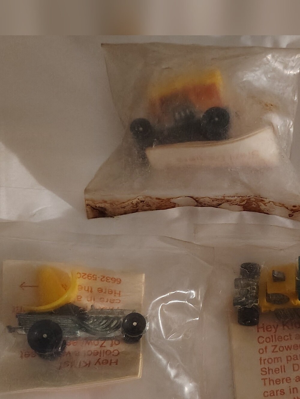 Vintage 1972 Hot Wheels Zowees Shell Gas Promo Lot Of 3 Sealed Baggies Mattel